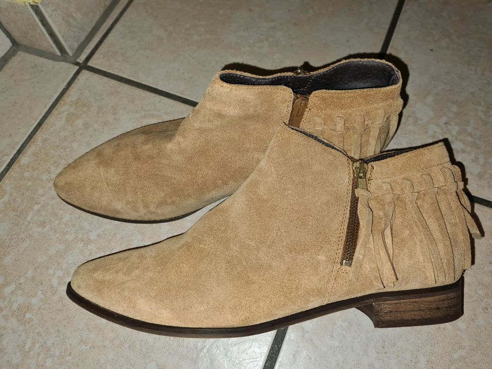 Damen Stiefeletten Stiefel Leder sand Mishumo Größe 41 in  Nordrhein-Westfalen - Sundern (Sauerland) | eBay Kleinanzeigen ist jetzt  Kleinanzeigen