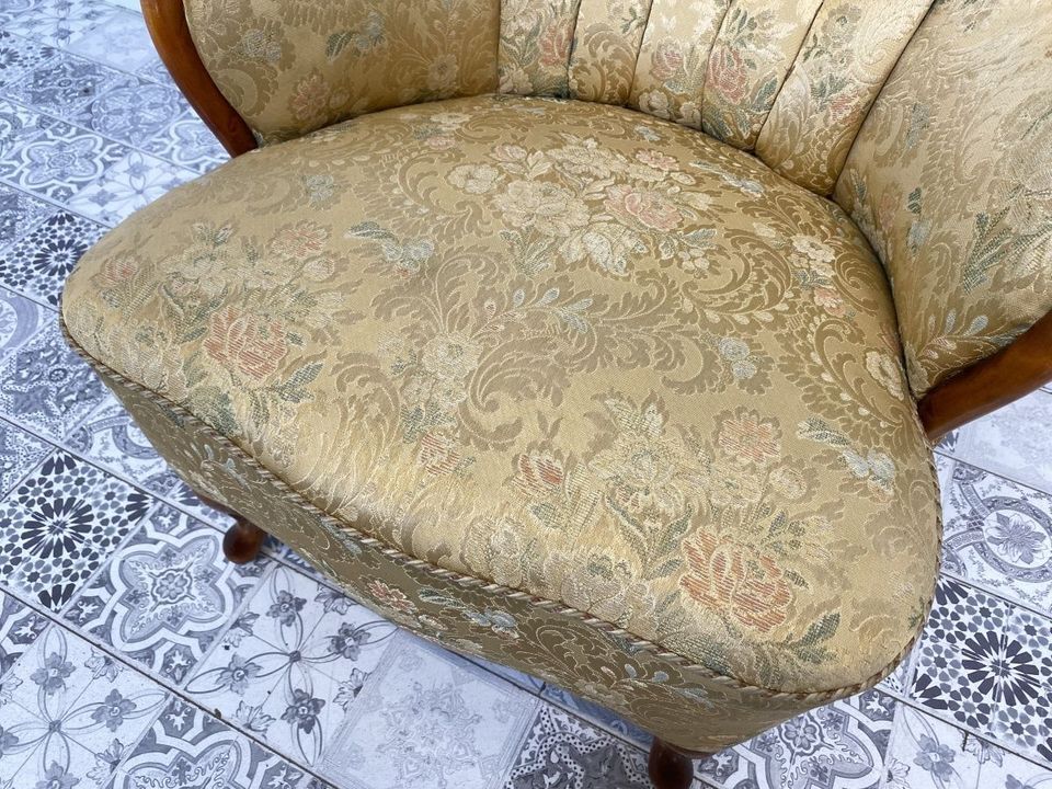 WMK 1/2 Wunderschöner & sehr gut erhaltener 60er Jahre Vintage Sessel im Louis Philippe Stil mit hochwertigem Stoffbezug und bequemen Federkernsitz # Salonsessel Sitzgarnitur Barock Rokoko Stilmöbel in Berlin