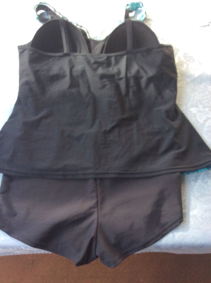 Tankini ,neu, Gr. 44/C. Mit Softschalen, u. Unterbrustband in Oberkotzau