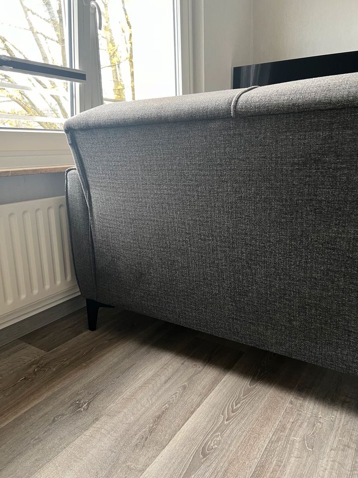 Sofa Set mit Kissen in Dortmund