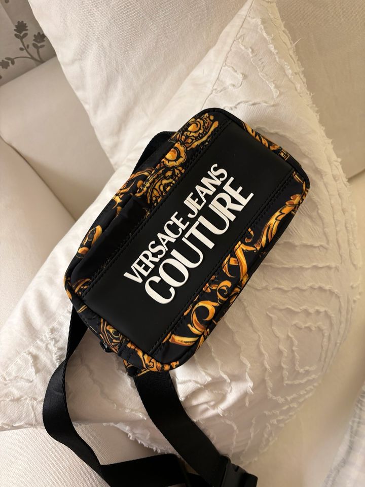 Versace Jeans Couture crossbody ! in Köln