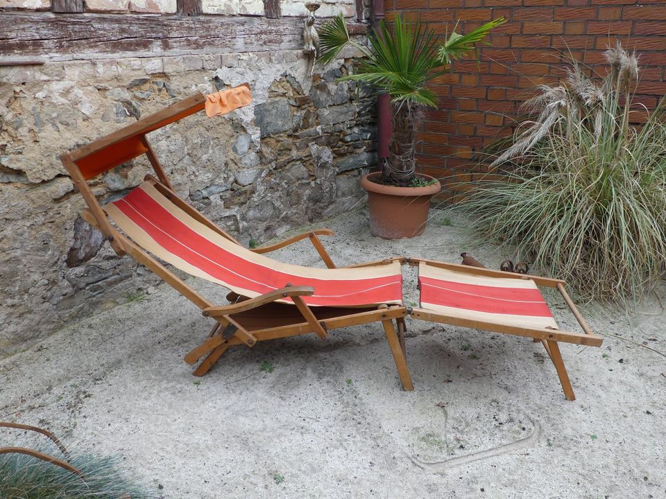 Sonnenliege Strandliege Ruheliege mit Sonnendach 50ér Frankreich in Wiesbaden