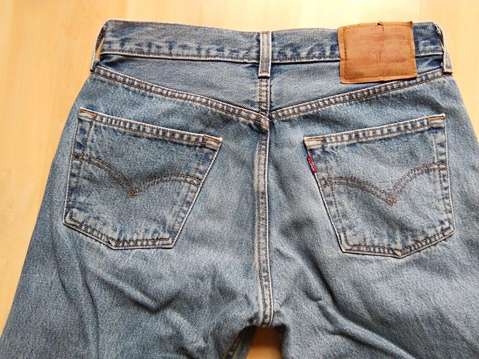 Levi's 501, 30/32 in München