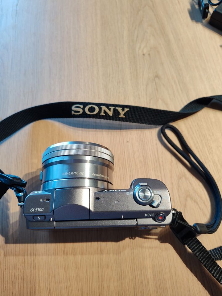 Fotokamera Sony Alpha 5100 / sehr guter  Zustand in Brühl