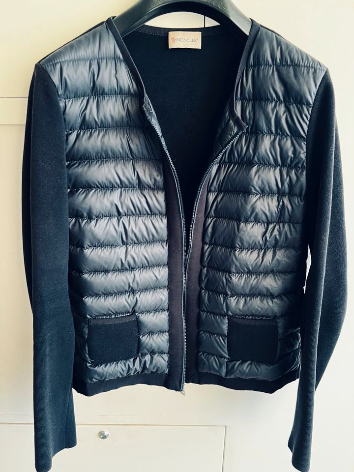 Original Moncler Jacke Navy Gr. M NP: 660 EU in Hannover