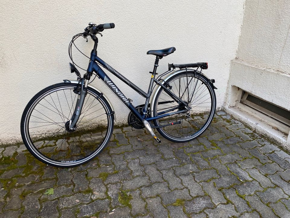 Winora Bermuda 24 Speed Trekking Damenrad wie Neu in Stuttgart