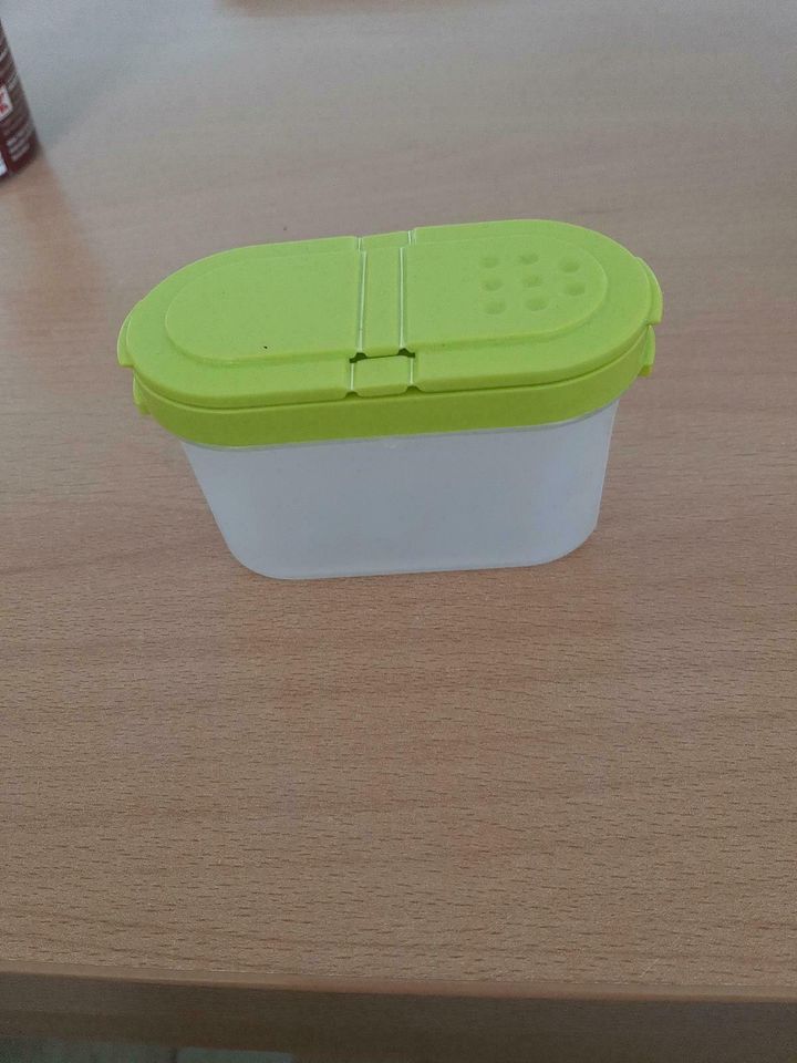 Gewürzt Dose Tupperware in Trier