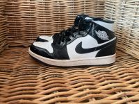 NIKE AIR JORDAN 1 MID Schwarz/Weiss Schuhe/Sneaker-Gr.40 Wandsbek - Wohldorf-Ohlstedt Vorschau