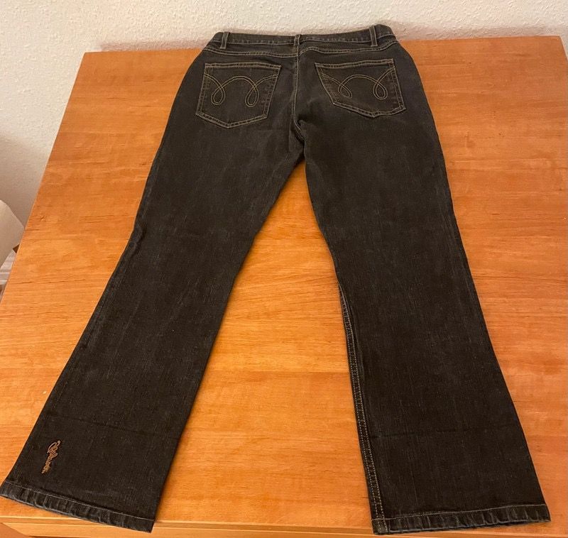 Bogner Jeans in Grau 7/8 Gr. 36 in Berlin