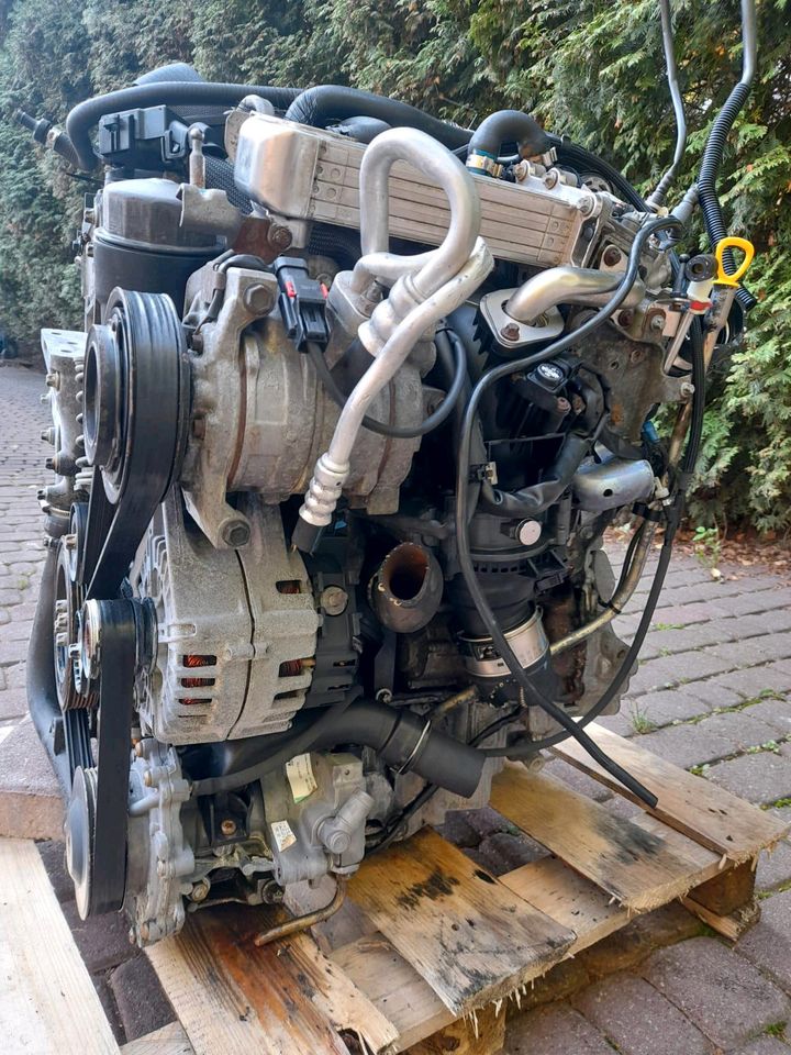 JEEP CHEROKEE PATRIOT 2.2 CRD 651.971  651971 MOTOR KOMPLETT in Hennigsdorf