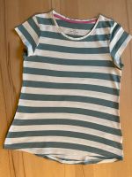 tolles Mädchen T-Shirt grün weiß gestreift von H&M Gr. 134 140 Nordrhein-Westfalen - Würselen Vorschau