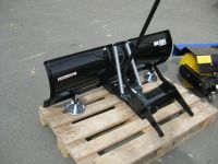 Neu Husqvarna Schneeräumschild Schneeschild Rider RC 320 Ts AWD Nordrhein-Westfalen - Borchen Vorschau