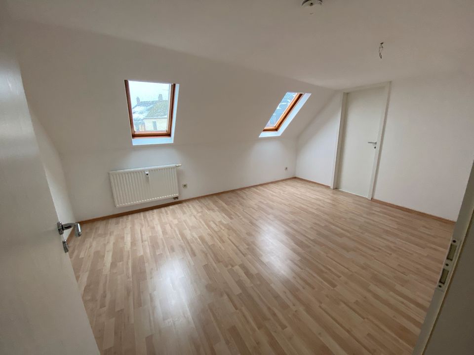 Schöne Helle 3 Zimmer Maisonette  Wohnung mit EBK in Reichenbach (Vogtland)