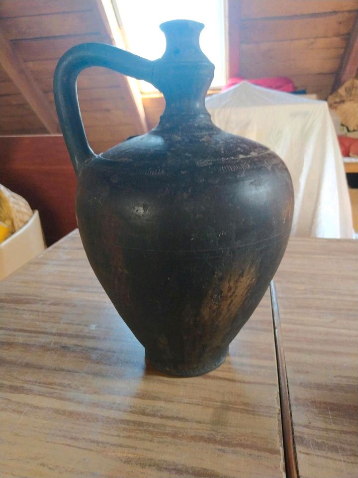 Dachbodenfund Objekt aus schwarzer Keramik in Bruchhausen-Vilsen