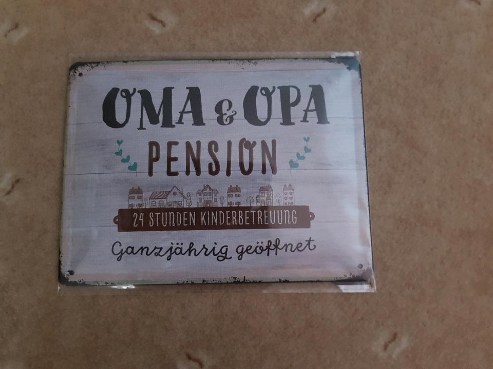 Blechschild Pension Oma & Opa in Leipzig