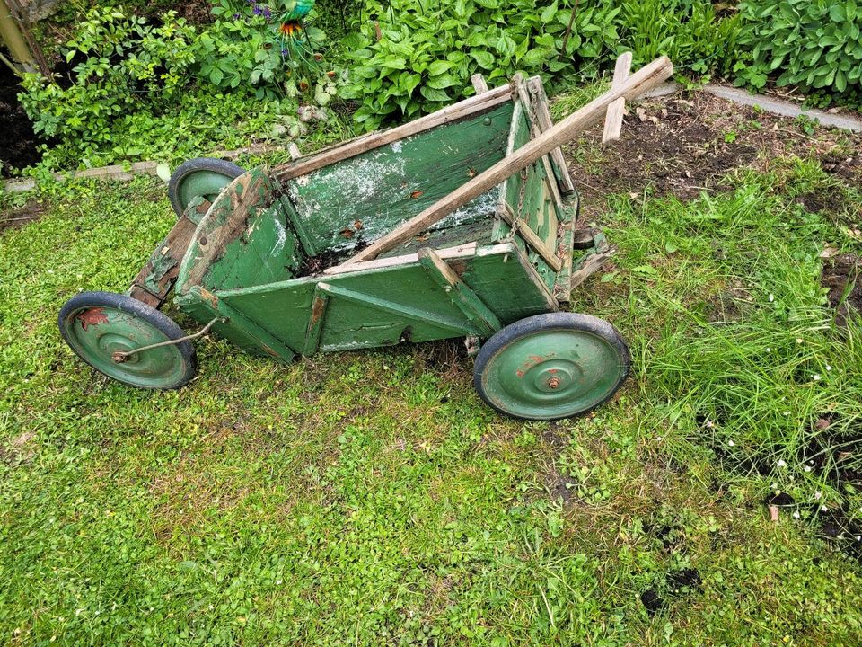 Bollerwagen Holzkarren defekt in Selfkant