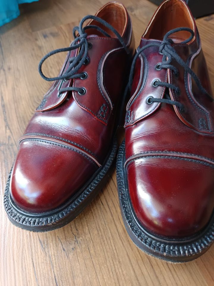 Handgemachte Lederschuhe BARKER - made in England in Wiesbaden