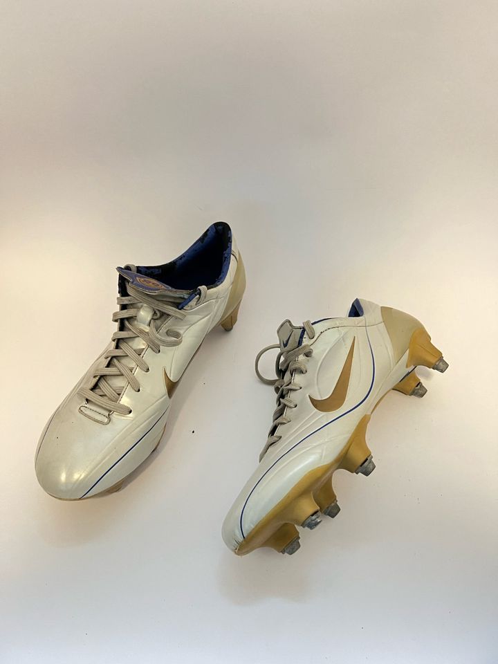 Nike Mercurial Vapor 2 R9 Sg Fußballschuhe 42 in Rückeroth