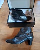 Gerry Weber 41 Stiefeletten Kate Leder schwarz Absatzschuhe Brandenburg - Kleinmachnow Vorschau