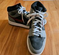 Herren Turnschuh Nike Gr 45 Nordrhein-Westfalen - Plettenberg Vorschau