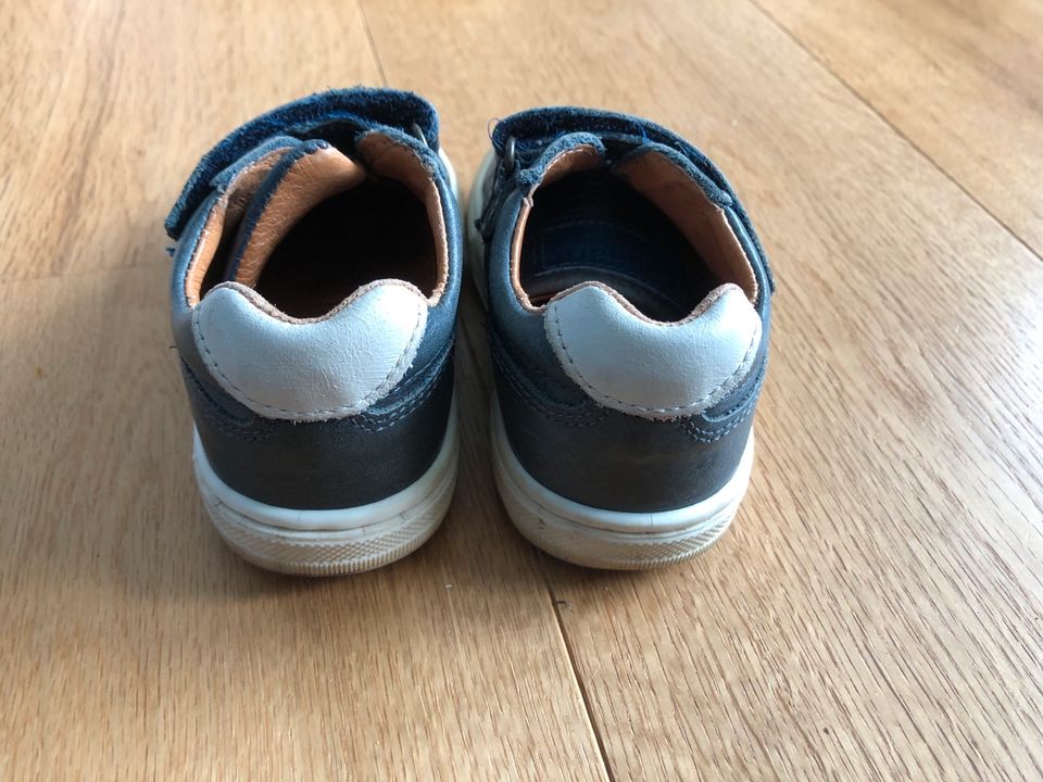 Bisgaard Schuhe Sneaker, Übergangszeit, Sommer, blau-weiß, Gr. 23 in Düsseldorf