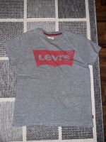 Levi’s T-Shirt grau/ rotes Logo Hessen - Wiesbaden Vorschau