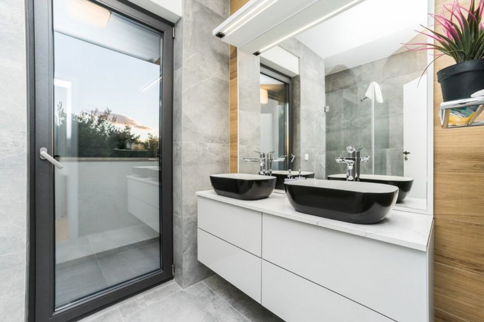 Kroatien, Region Zadar, Zaton: Moderne Luxusvilla mit Swimmingpool und Dachterrasse - Immobilie H2998 in Rosenheim