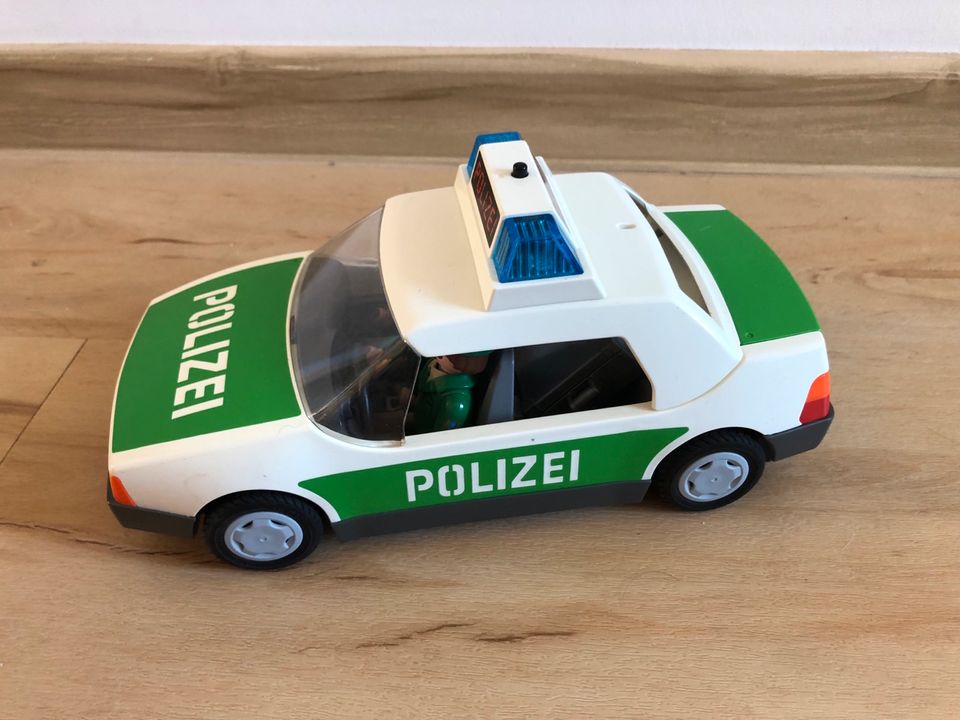 Playmobil Spielzeug Sammlung Haus Autos Boot in Laatzen