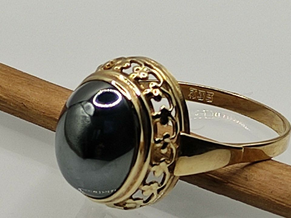 Antiker Jugendstil Ring 333 Gold mit Hämatit Cabochon in Reinstorf