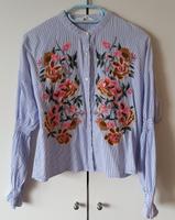 Blumenbestickte Bluse mit Längsstreifen, Hellblau/Weiß Münster (Westfalen) - Wienburg Vorschau
