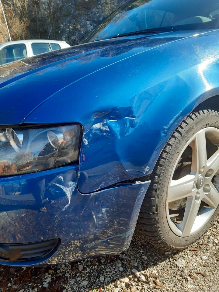 AUDI A4 CABRIOLET 2.4 , V6 in Blaustein