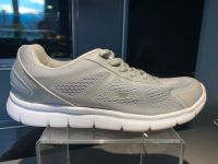 Sneaker Schuhe Silber/grau 37 Hessen - Offenbach Vorschau