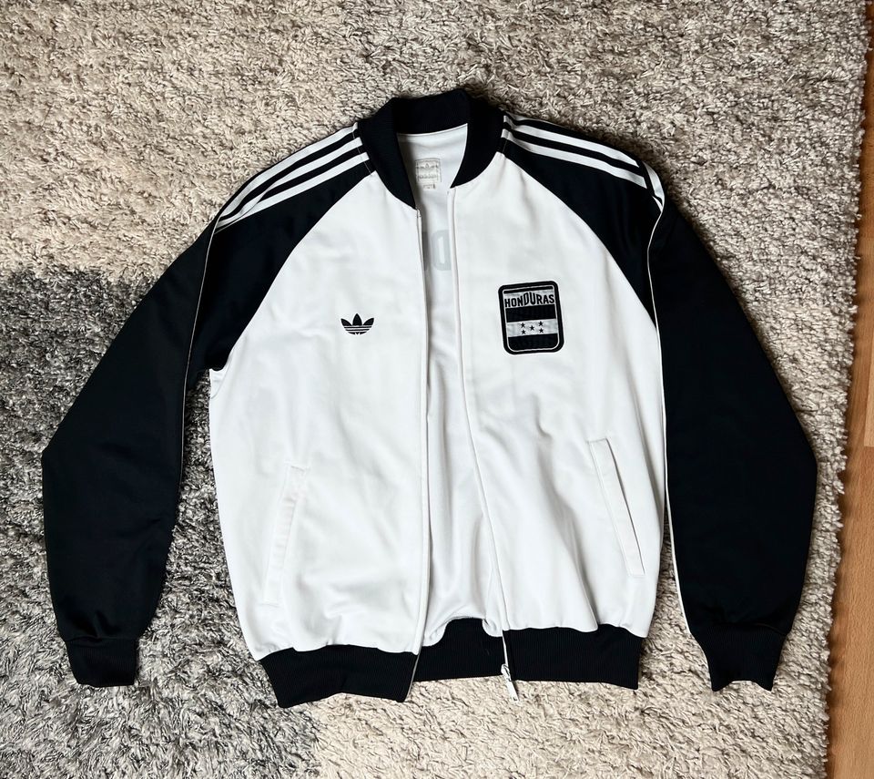 ADIDAS Trainingsjacke HONDURAS Limited Edition Gr. M, in Troisdorf