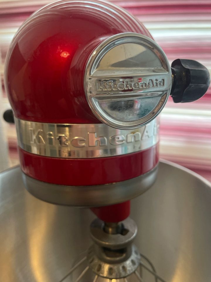 Kitchenaid 4,8 Liter Artisan rot Küchenmaschine Rührgerät wie neu in Berlin