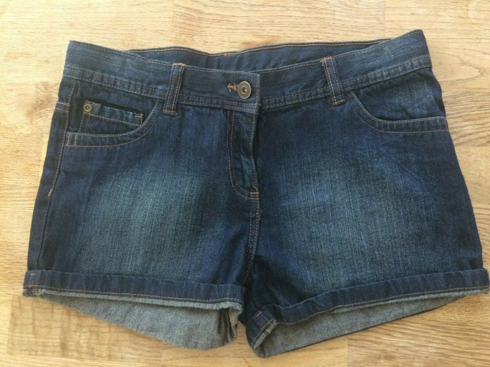 Jeansshort von alive Gr. 164 in Hammelburg