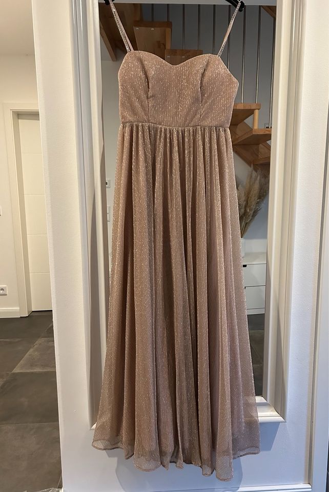 Neues Abendkleid Gr. 40 in Adendorf