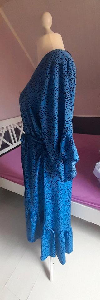 NEU gr 50 Designer Kleid elegant IZABEL LONDON CURVE in Mülsen