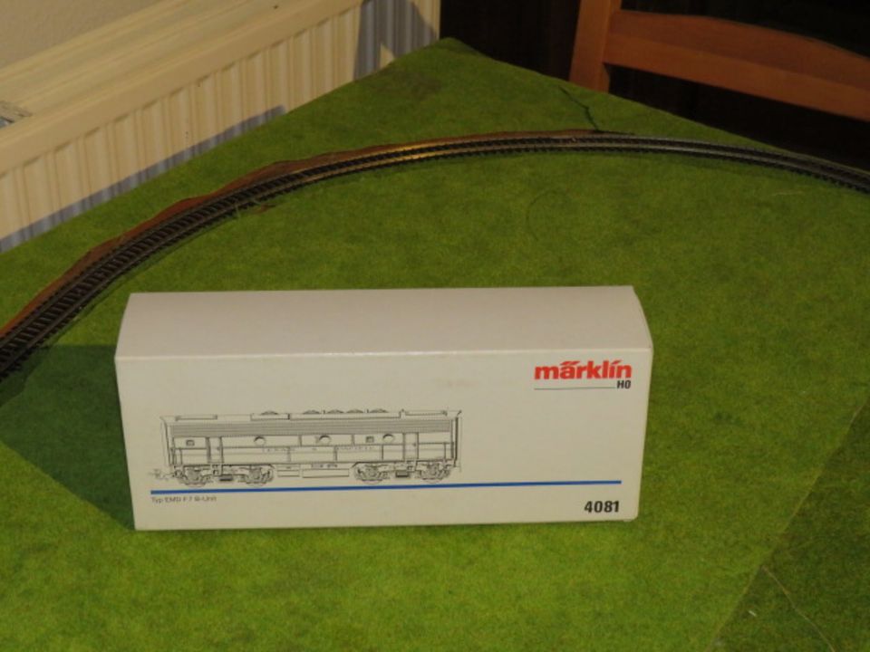 Leerverpackungen OVP von Märklin Dieselelektrische  Lok GM EMD F7 in Köln