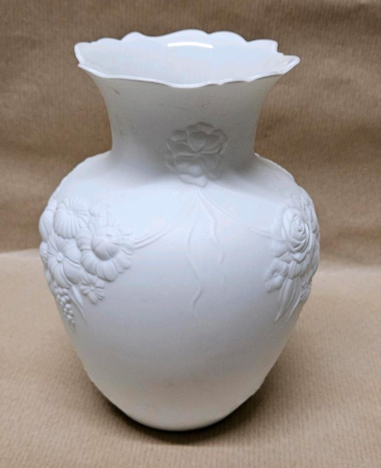 Kragenvase Kaiser Bisquit Porzellan Jugendstil 1349/2 M.Frey in Hamm
