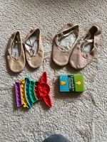 Ballettschuhe und Spielzeug zu verschenken Baden-Württemberg - Remchingen Vorschau