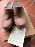 UGG Damenschuh beige Größe 41 Nordrhein-Westfalen - Bad Laasphe Vorschau