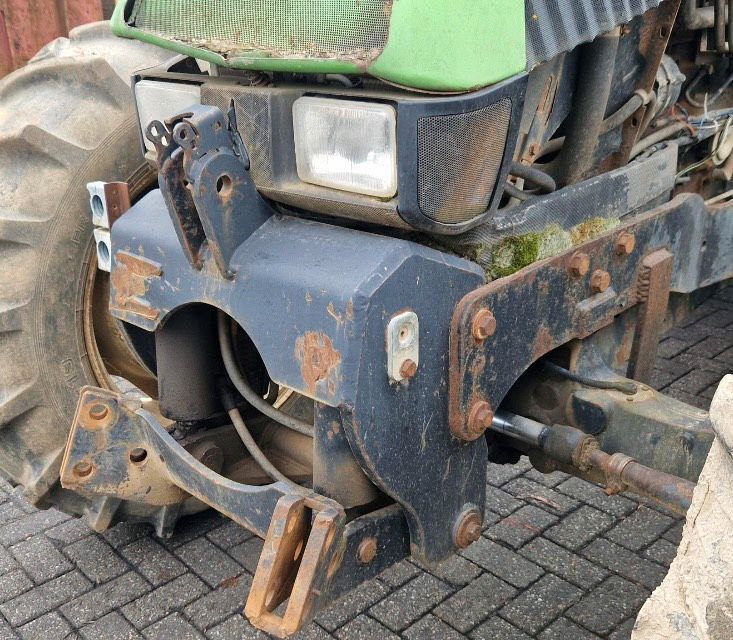 Deutz Fahr Agrotron 120 Sauter fronthydraulik in Bocholt