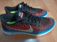 Nike Free RN Distance 44 schwarz blau NEUwertig OVP Sachsen - Wurzen Vorschau