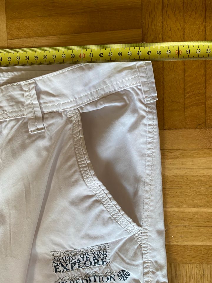 Kurze Hosen Herren Gr. 38 pro Stück 10 € in Quickborn