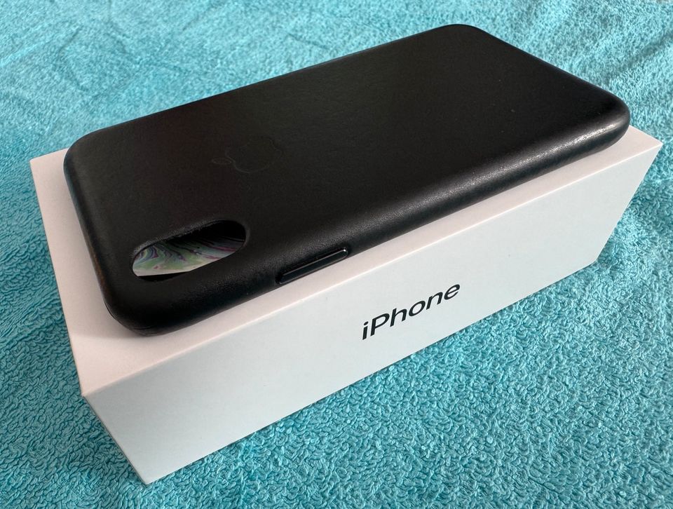 Apple iPhone Xs Space Gray 64 GB inkl. Apple Leather Case in Iserlohn