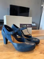 Dunkelblaue Pumps Clarks Damen Gr.40 Niedersachsen - Lohne (Oldenburg) Vorschau