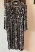 Damen Kleid Stiefelkleid Reserved Schwarz Muster Gr. 42 Thüringen - Saalfeld (Saale) Vorschau