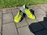 Head Sprint JR 3.5 Tennis Schuhe Größe 39 Hessen - Linsengericht Vorschau