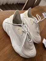 Adidas Weiss Sportschuhe Nordrhein-Westfalen - Bergkamen Vorschau