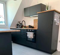 Küche mit Kücheninsel und Geräten Bayern - Randersacker Vorschau